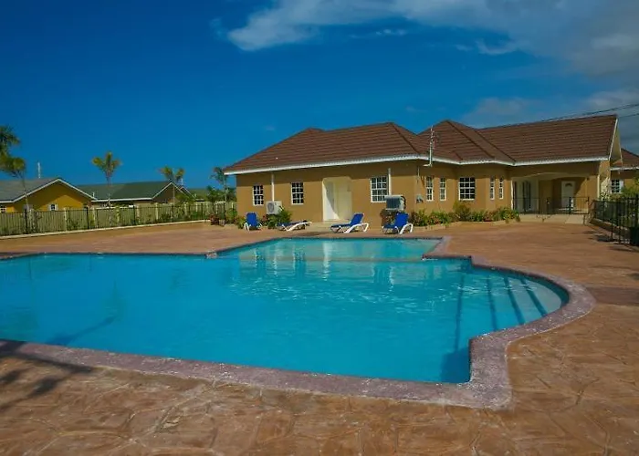 J Ochi Apartamento 4*