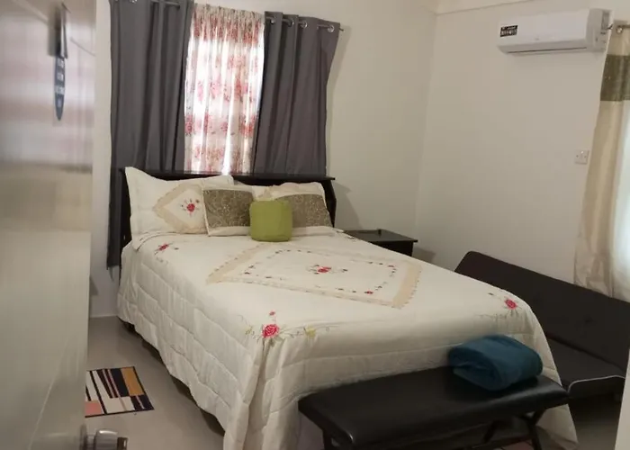 J Ochi Apartamento
