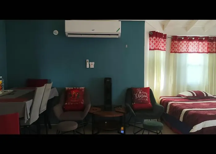 J Ochi Apartamento